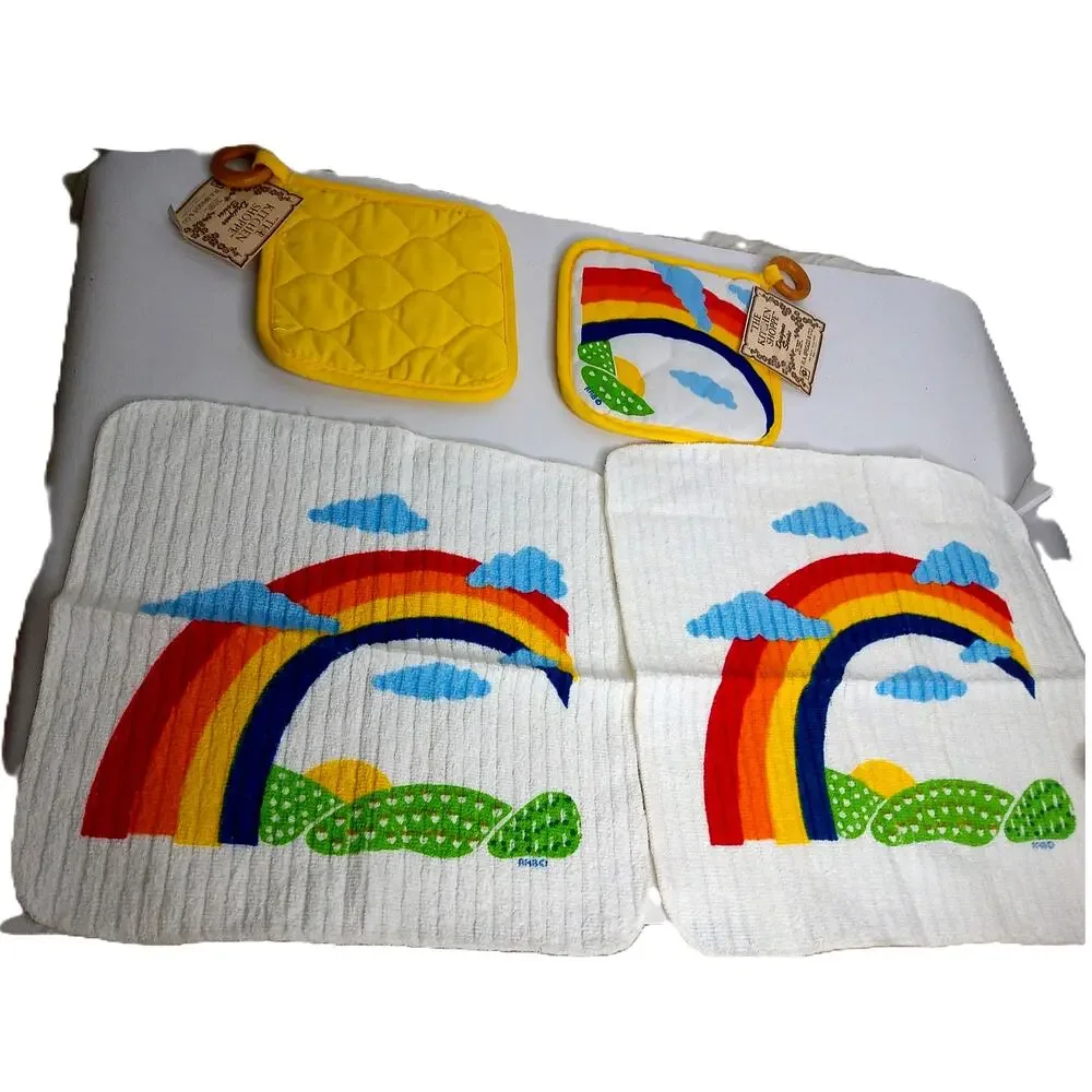 Vintage The Kitchen Shoppe R A Briggs Rainbow Potholders And Towels Set of 4